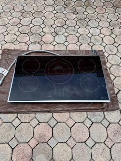 JennAir 36” Stainless Steel Induction Cooktop