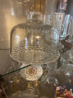 Glass for dessert cake to cover