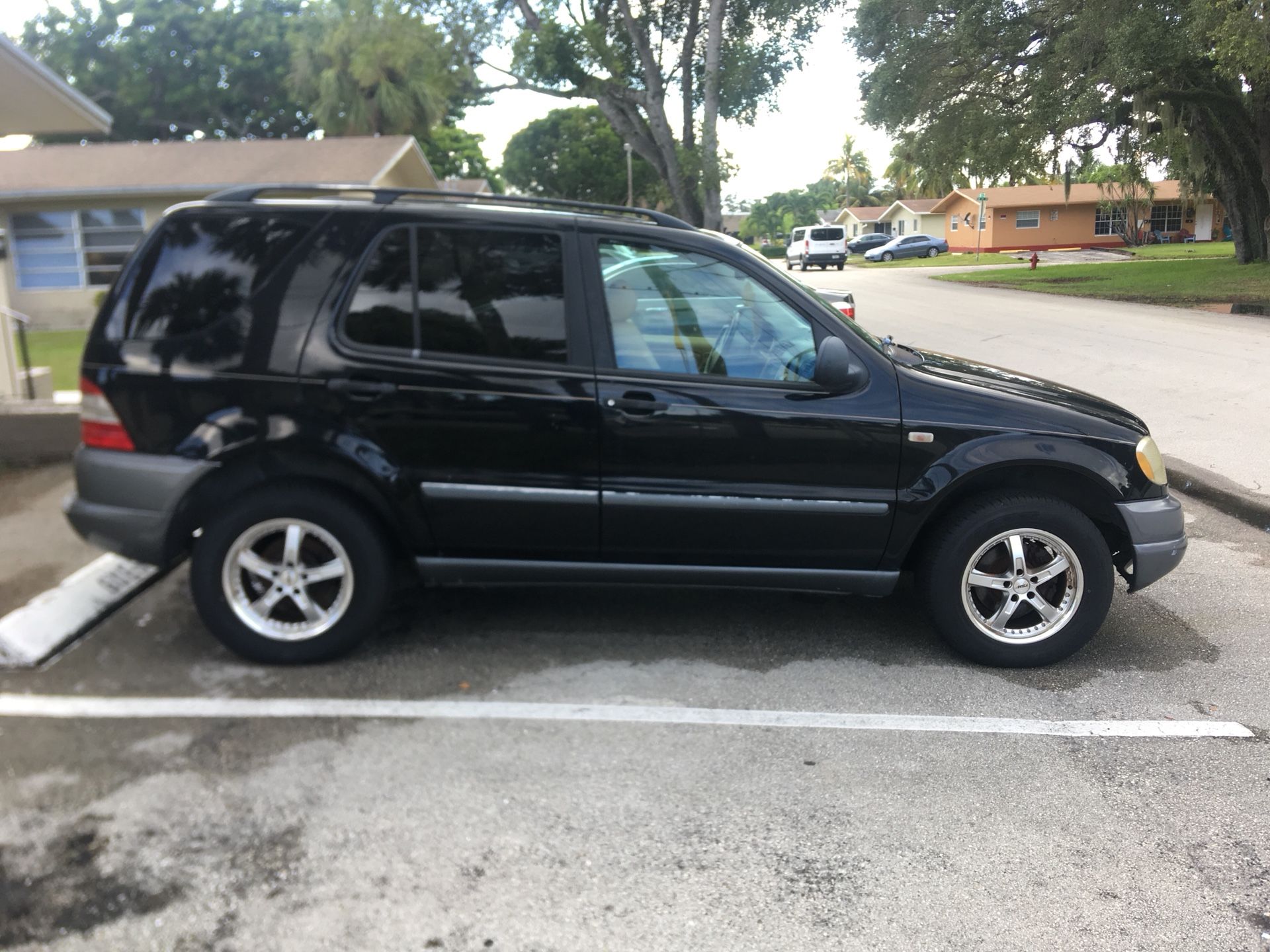 1999 Mercedes-Benz M-Class