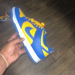 NIKE DUNKS ‘UCLA’