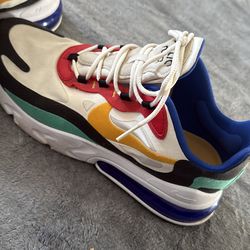 Nike men’s shoes air270react