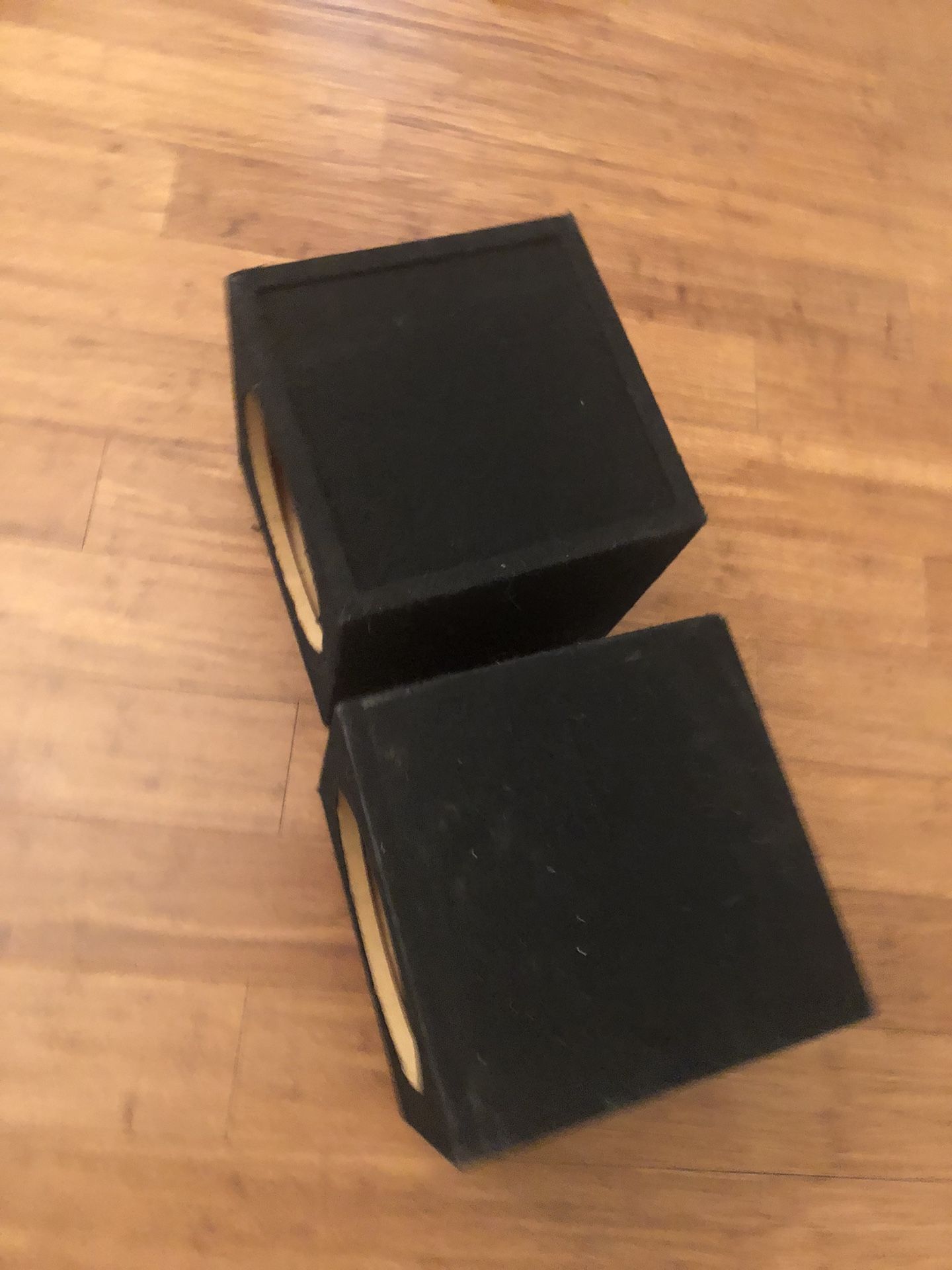 2. 10 Inches Emty Box
