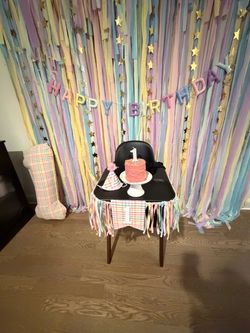 Garland fringe backdrop- Fun to be One