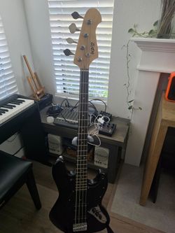Indio Bass guitar