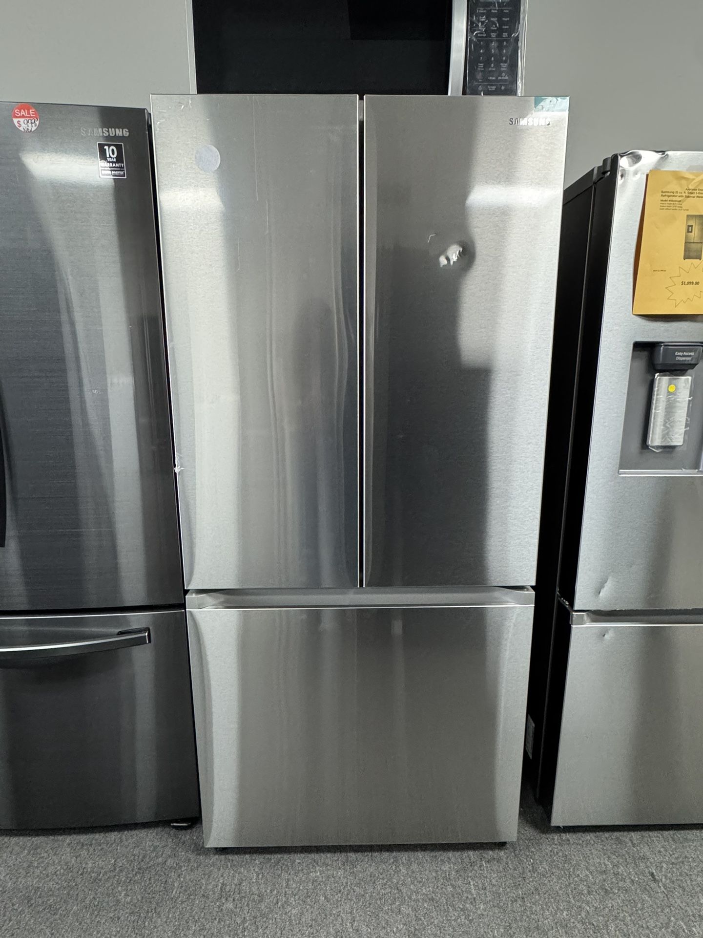 Refrigerator 33” Width