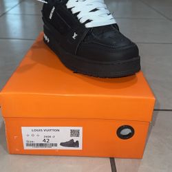 Louis Vuttion Trainer Shoes