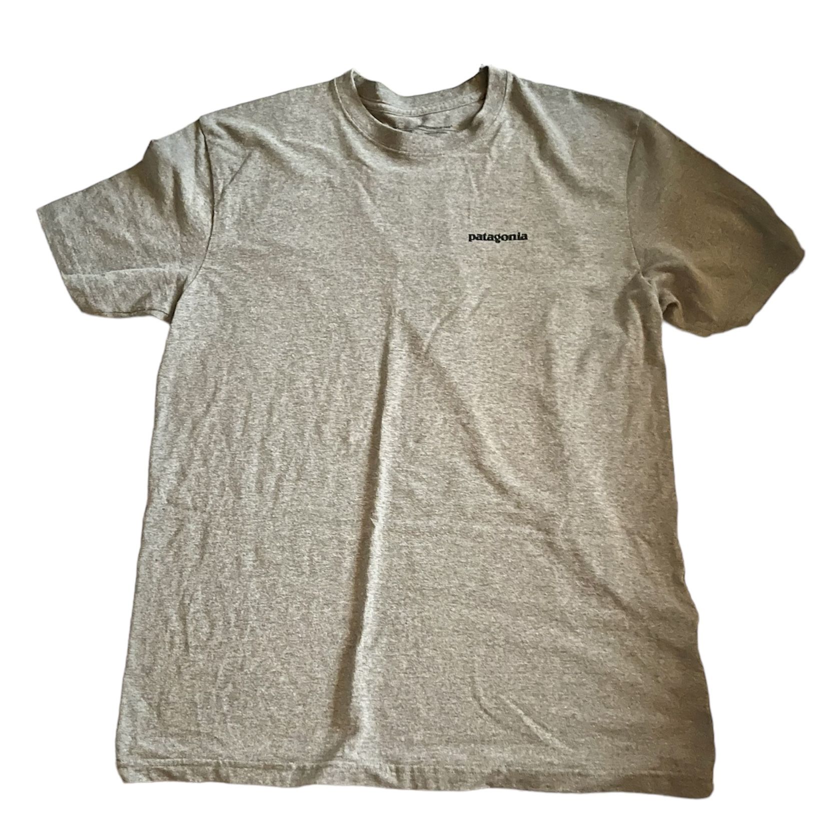 Patagonia Mens Gray P-6 Logo Responsibility Knit Shirt Sz M