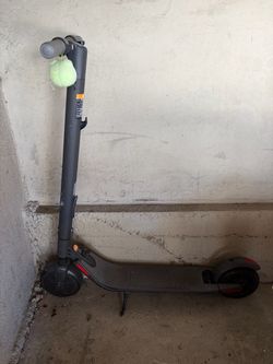 Ninebot by Segway Electric Scooter – Great Condition