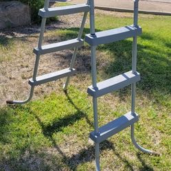Pool Ladder 