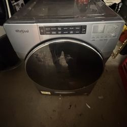 Whirlpool WFW8620HC 27 Inch Front Load Washer & Whirlpool WED8620HC 27 Inch Electric Dryer with Whirlpool WFP2715HC 15.5 Inch Pedestal for Front Load 