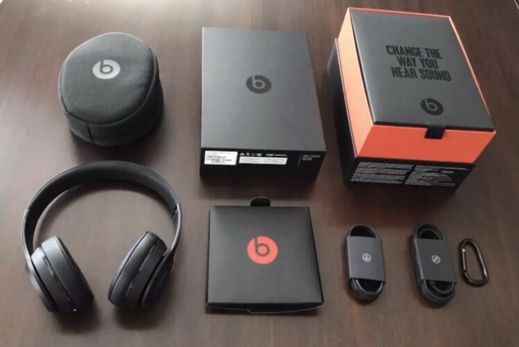 Beats Solo3 Wireless Bluetooth Headphones, Open Box