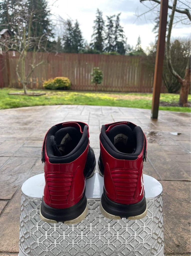 Men's Air Jordan BCT mid 3 size 10.5