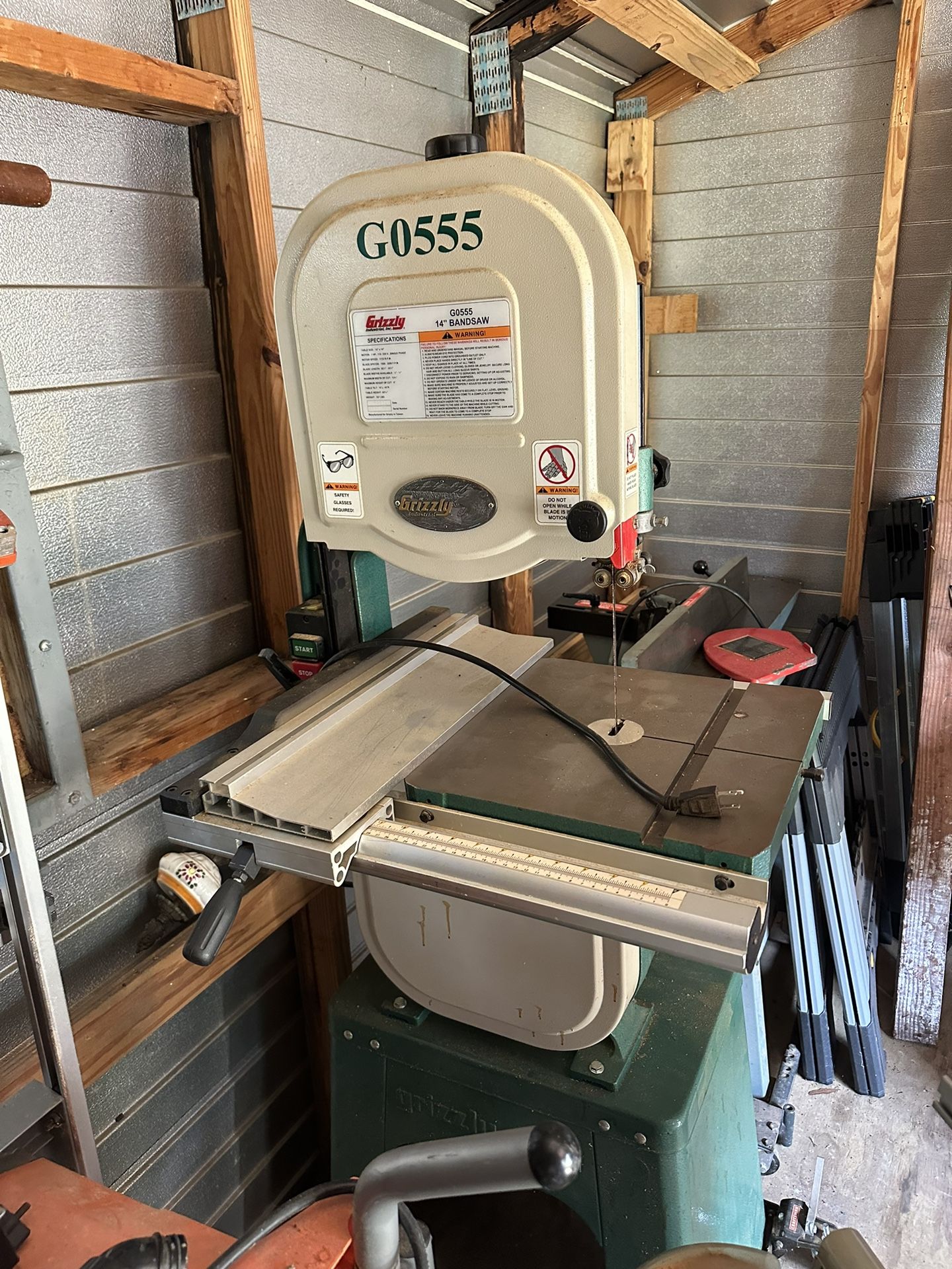 Grizzly G0555 14” Bandsaw