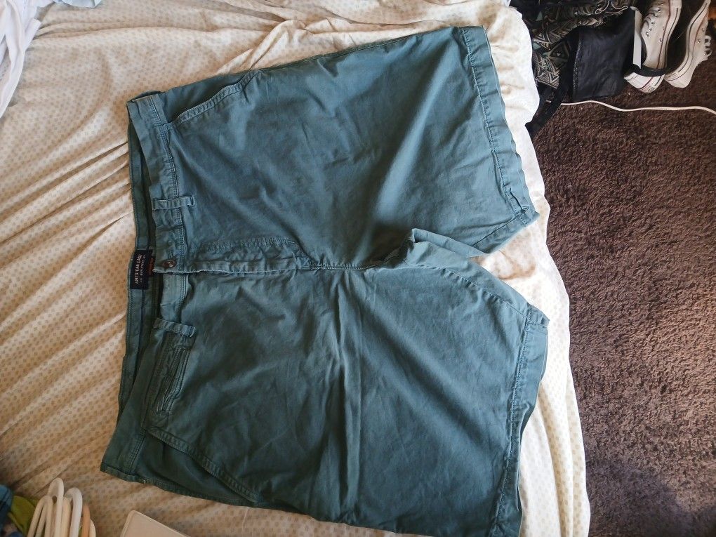 American Eagle Shorts Mens