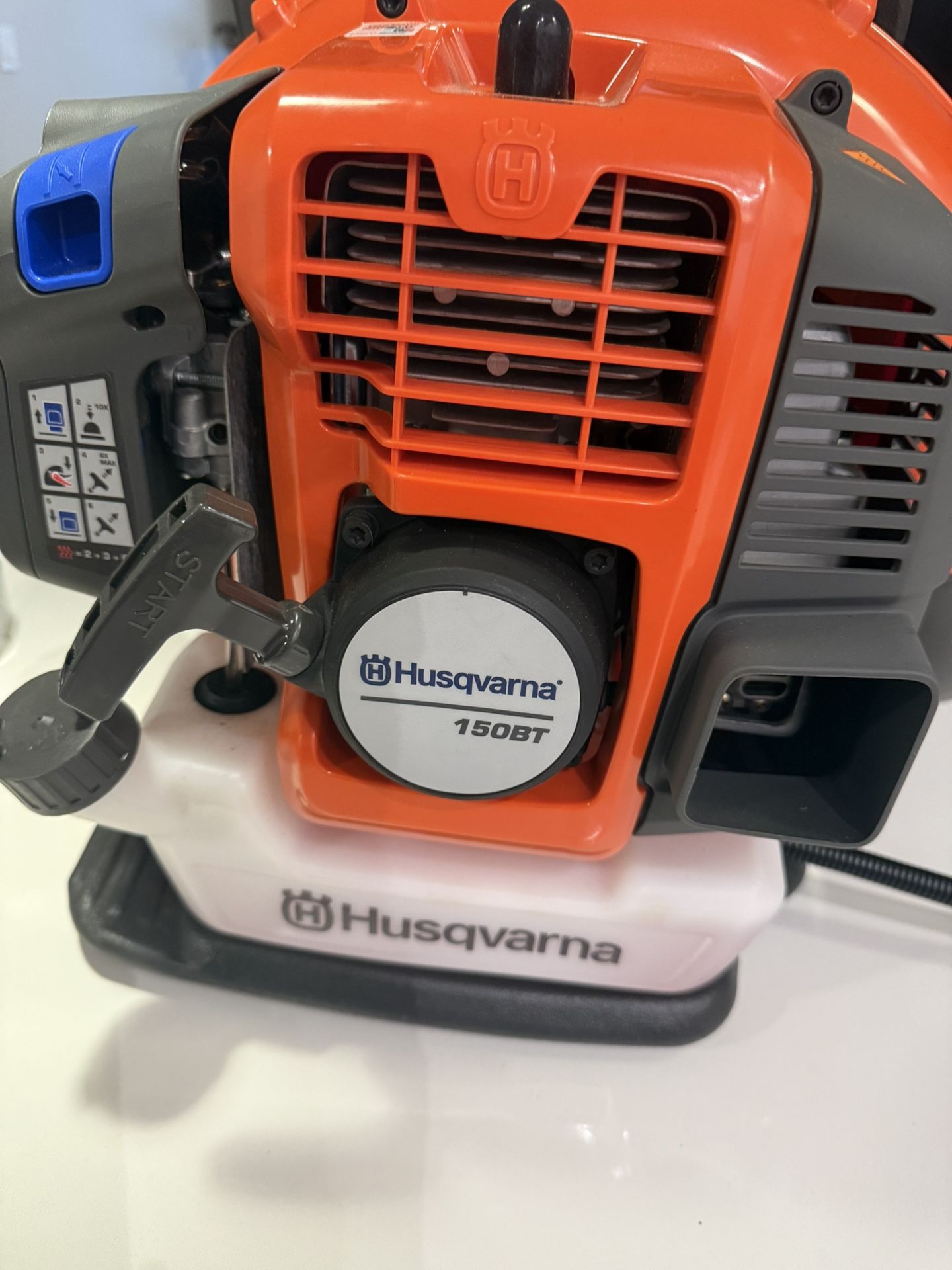 Husqvarna 150BT 51-cc 2-cycle 765-CFM 270-MPH Gas Backpack Leaf Blower