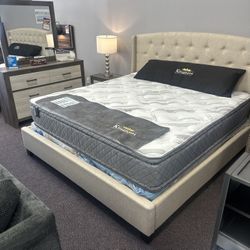 King Bedroom Set $799