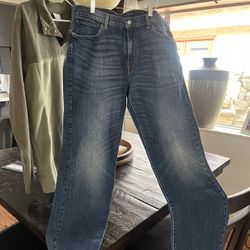 Man’s Lucky Brand Pants,/Columbia Jacket Sweater.