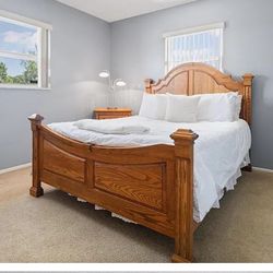 Queen Bed Set