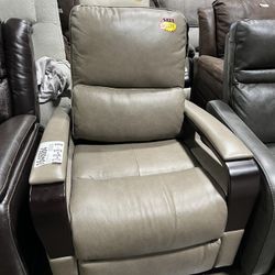 Shayne Leather Power Recliner with Power Headrest