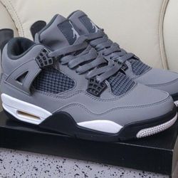 Jordan 4 RETRO ( R )