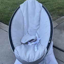 4 Moms Infant Seat