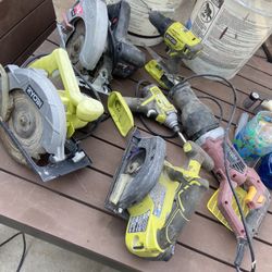 3 Skill Saws 1 Saw Saw