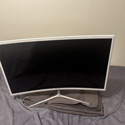 Samsung 32” Curved Screen