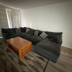 Sofa and Coffee Table (Long Beach)