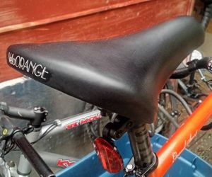 VELO ORANGE
Smooth Touring Saddle