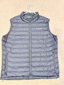 Great brand new Columbia vest Size XXL