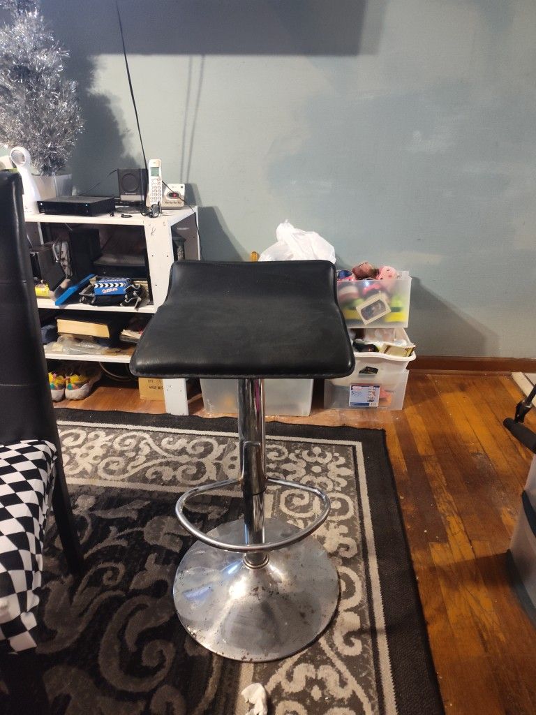 Bar Stool.Ajustible.