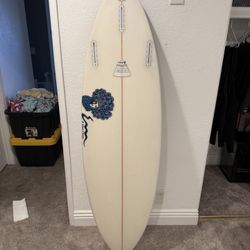 Surfboard Chuck Dent 5’9’’