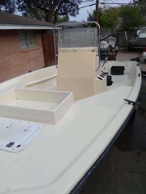 16 foot Kenner center console for Sale in CORP CHRISTI, TX OfferUp