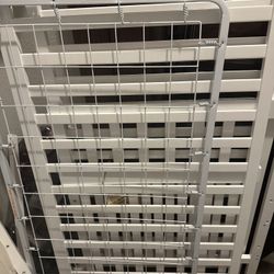 Baby Crib And Mattress 