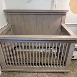 Soho Baby Hampton Crib 