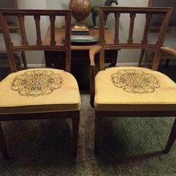 2 Matching Mid Century Chairs 