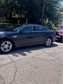 2013 Ford Taurus