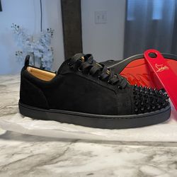 Men’s Red Bottoms Size 10 Might Fit 9.5 