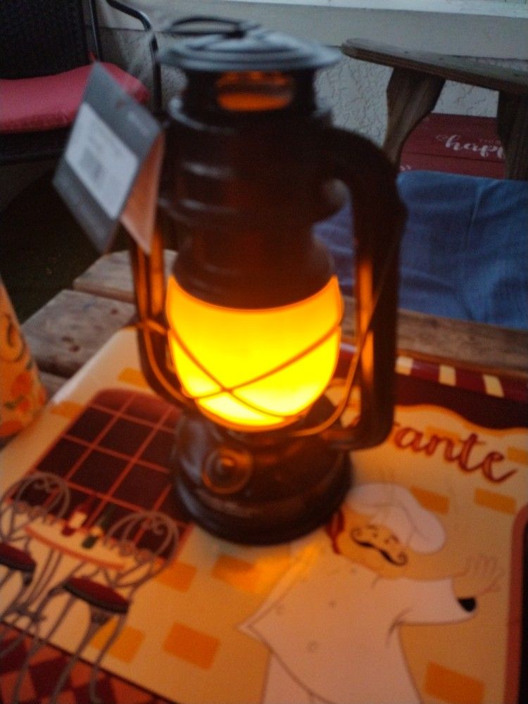 Eddie Bauer Battery Powered Lantern