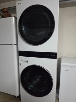 LG laundry washtower-electric dryer