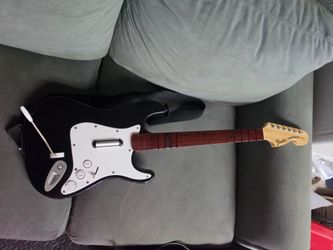 Xbox 360 Rock Band Wireless Fender  Stratocaster Guitar XBGTS2