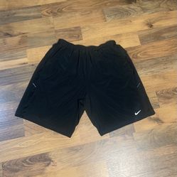 Men’s Large Nike Dri-Fit Shorts