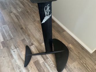 Slingshot kite board with Lift foil and mast