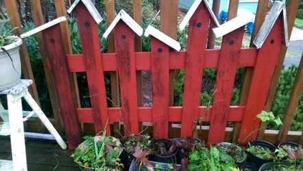 Decorative fence yard art
