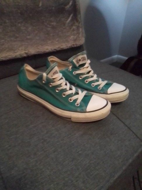 Turquoise Converse Low Tops 9