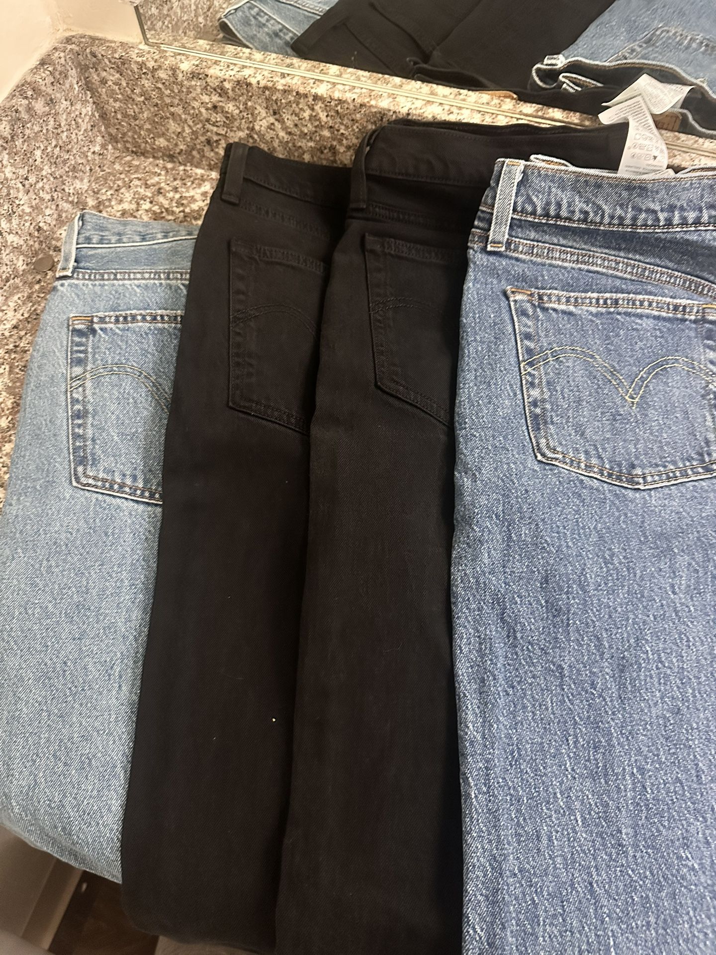 Woman 501 Levi’s
