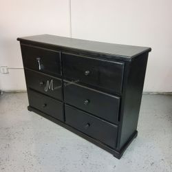 Black Bedroom 6 Drawer Dresser! 