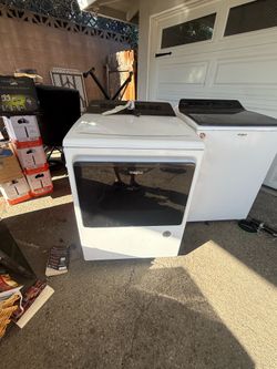 Whirlpool washer and dryer set