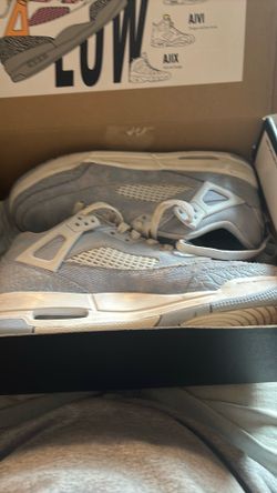 Jordan’s pink and blue size is 6.5kids