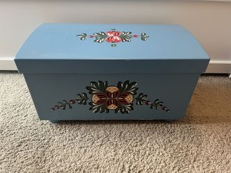 Pleasant Company American Girl Doll Kristen’s Retired Trunk